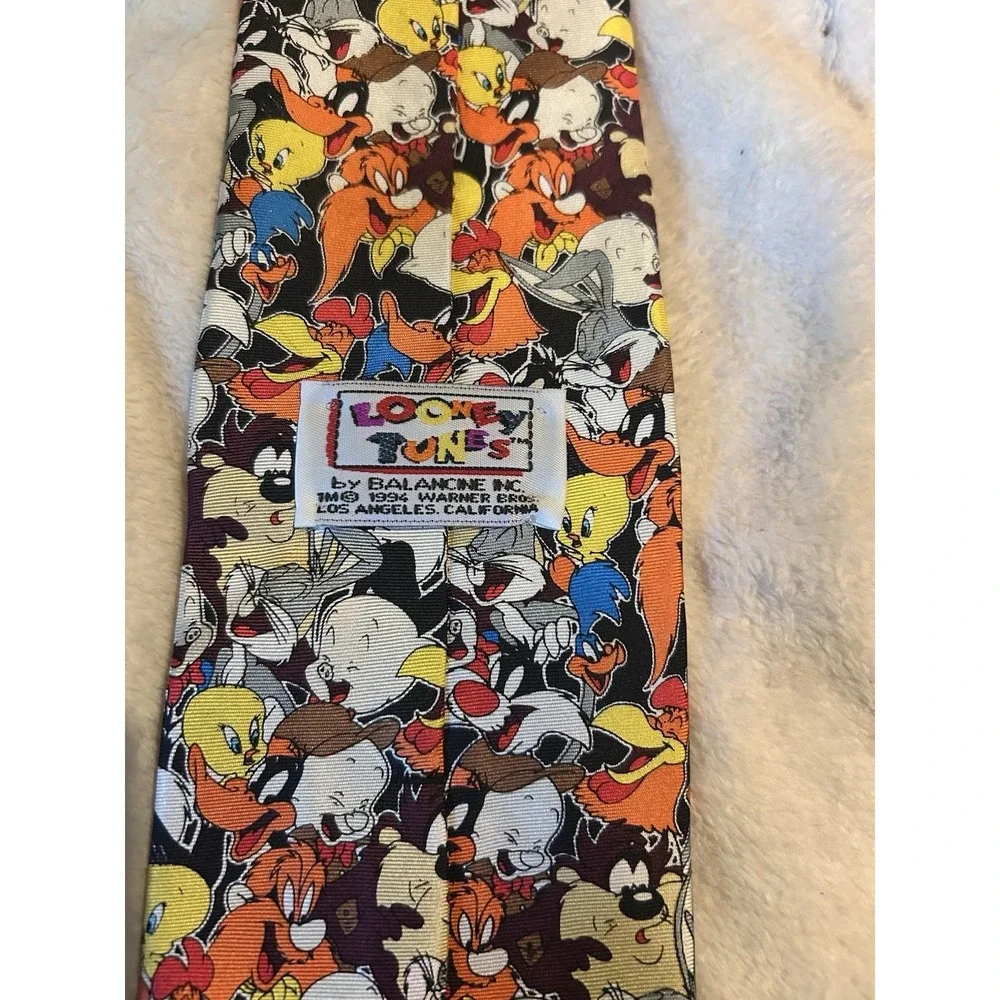 Vintage‎ 90s Looney Tunes Tie! Bugs Bunny! Tweety! Taz! Elmer Fudd!